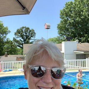 Meet your Posher, Janice